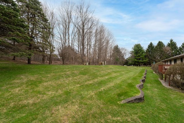 5953 Wood Valley Road, Kalamazoo, MI 49009