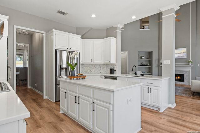 8715 Timberland Trl, Boerne, TX 78015