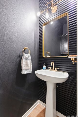 8715 Timberland Trl, Boerne, TX 78015