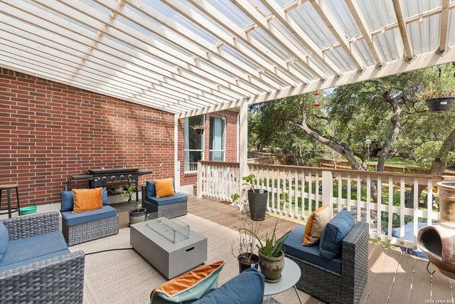 8715 Timberland Trl, Boerne, TX 78015