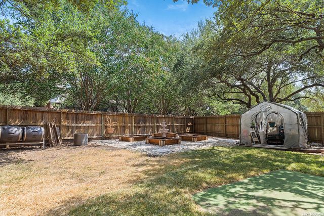 8715 Timberland Trl, Boerne, TX 78015