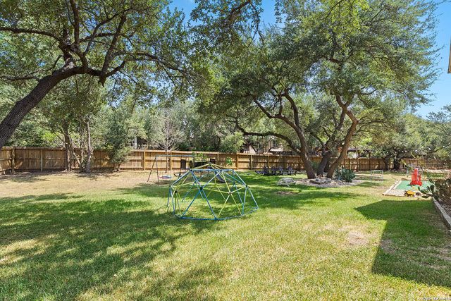 8715 Timberland Trl, Boerne, TX 78015