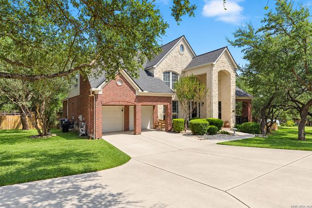 8715 Timberland Trl, Boerne, TX 78015