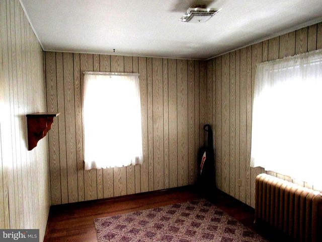 136 4TH AVE, Phoenixville, PA 19460