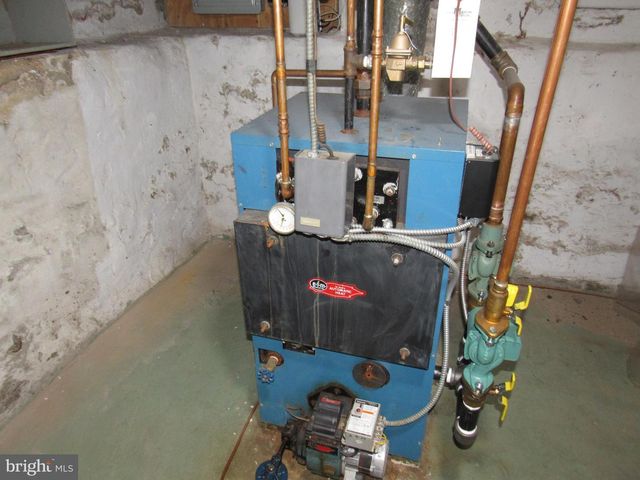 136 4TH AVE, Phoenixville, PA 19460