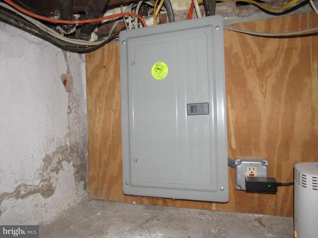 136 4TH AVE, Phoenixville, PA 19460