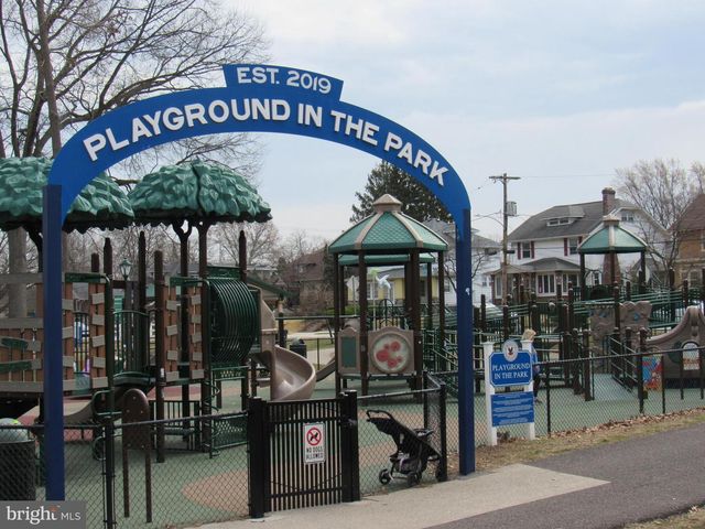 136 4TH AVE, Phoenixville, PA 19460