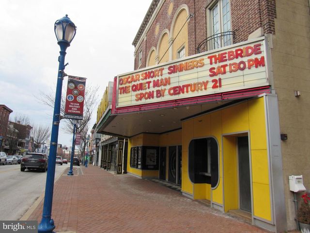 136 4TH AVE, Phoenixville, PA 19460