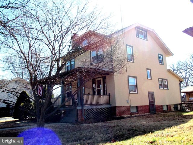 136 4TH AVE, Phoenixville, PA 19460