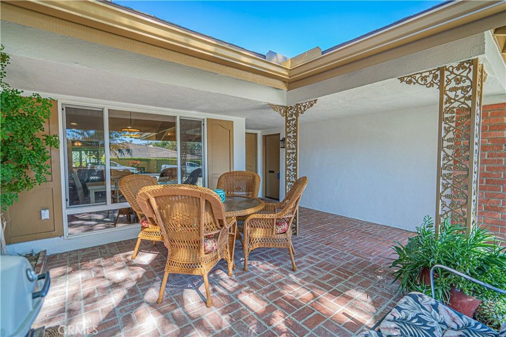 26811 Oak Branch Circle, Newhall, CA 91321 — photo 4