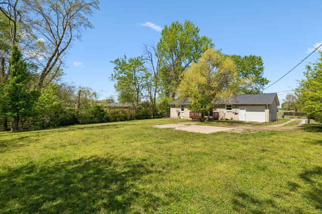 248 Pine Mountain Rd, Clarksville, TN 37042