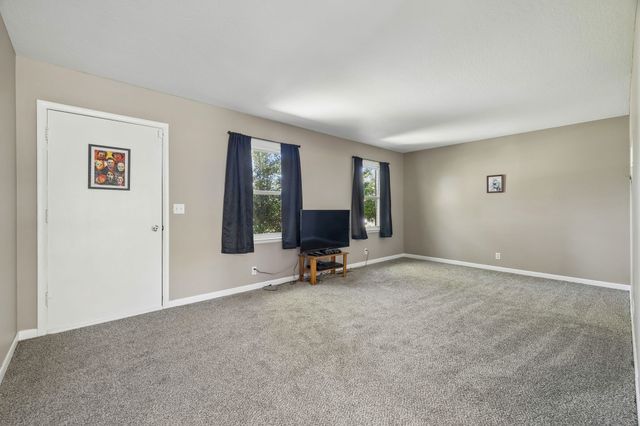 248 Pine Mountain Rd, Clarksville, TN 37042