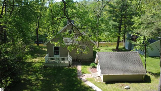 1456 Rifle River Drive, Prescott, MI 48756