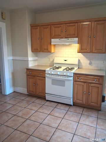 73 Morehouse Street 2nd Floor, Bridgeport, CT 06605
