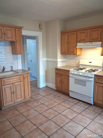 73 Morehouse Street 2nd Floor, Bridgeport, CT 06605