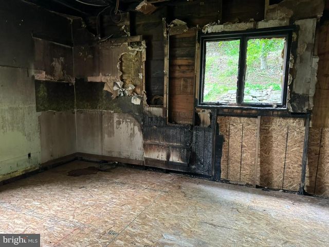 481 HAZLE, Quakake, PA 18245