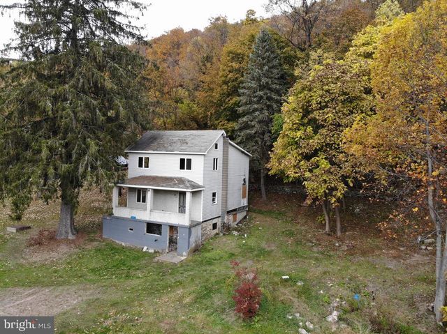 481 HAZLE, Quakake, PA 18245