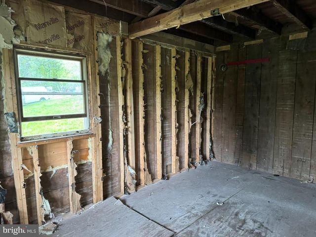 481 HAZLE, Quakake, PA 18245