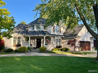 305 Kingsbury Court, Highland, IL 62249