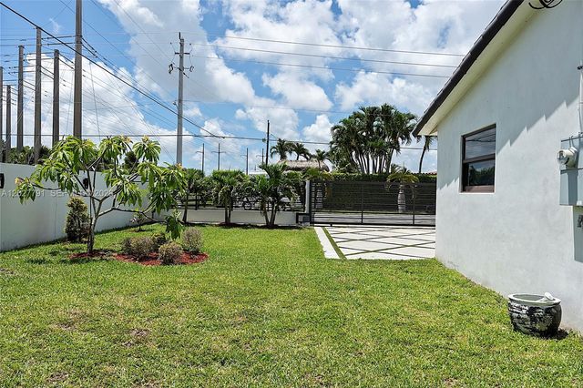3541 SW 105 Court, Miami, FL 33165
