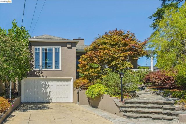 5430 Proctor Ave, Oakland, CA 94618
