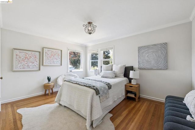 5430 Proctor Ave, Oakland, CA 94618