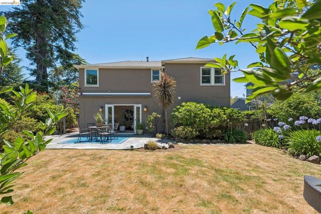 5430 Proctor Ave, Oakland, CA 94618