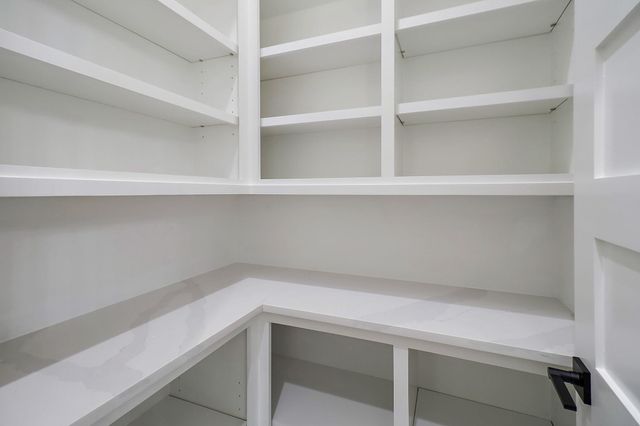 49 Road 662, Dayton, TX 77535