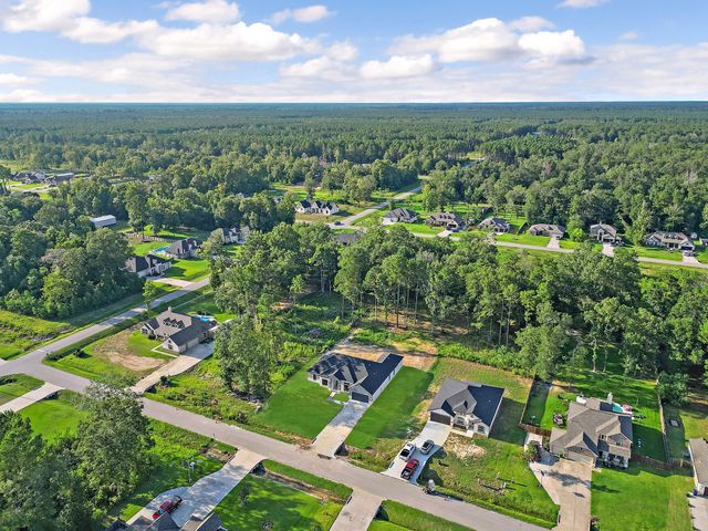 49 Road 662, Dayton, TX 77535