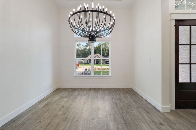 49 Road 662, Dayton, TX 77535