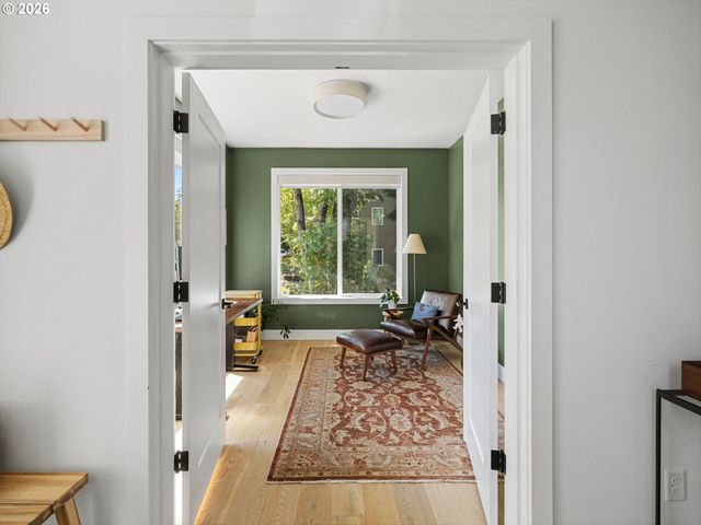1547 PINE St, Lake Oswego, OR 97034