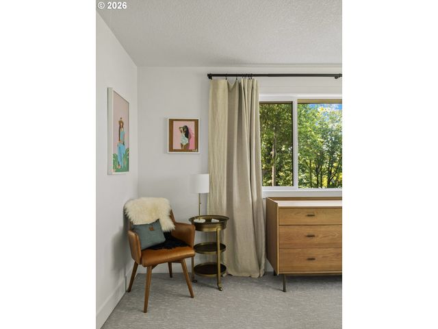 1547 PINE St, Lake Oswego, OR 97034
