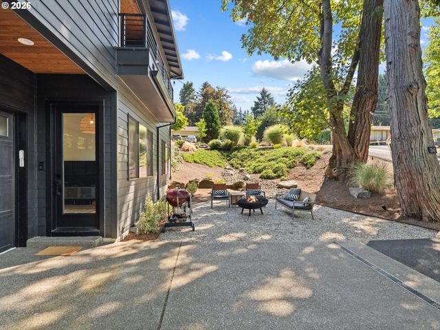 1547 PINE St, Lake Oswego, OR 97034