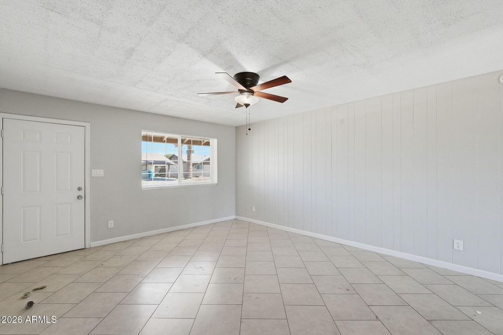 4219 W LAS PALMARITAS Drive, Phoenix, AZ 85051 — photo 2