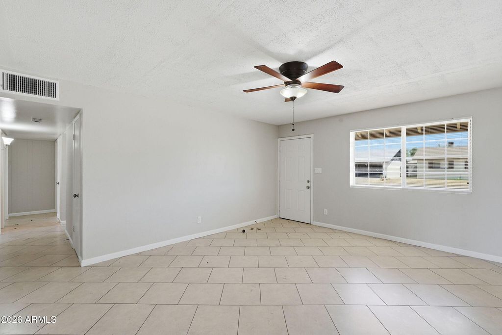 4219 W LAS PALMARITAS Drive, Phoenix, AZ 85051 — photo 3