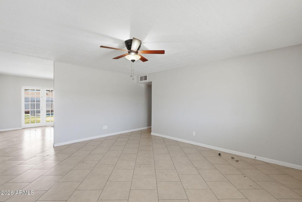 4219 W LAS PALMARITAS Drive, Phoenix, AZ 85051 — photo 5
