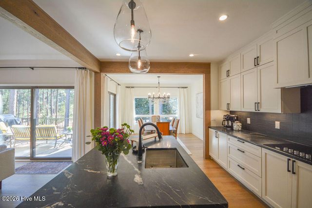 75 Pinewild Drive, Pinehurst, NC 28374