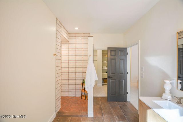 75 Pinewild Drive, Pinehurst, NC 28374