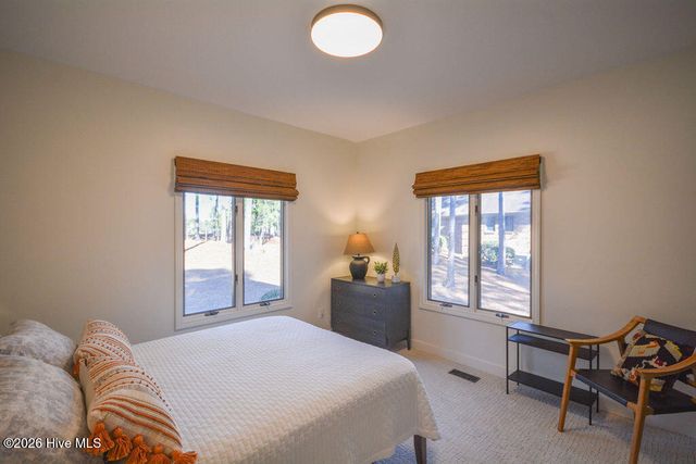 75 Pinewild Drive, Pinehurst, NC 28374