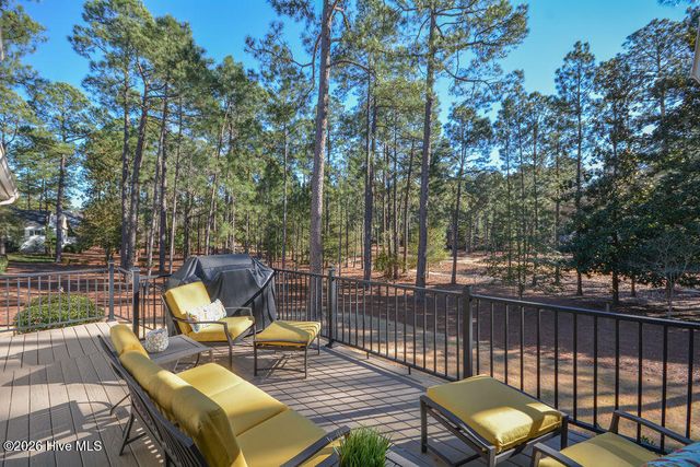 75 Pinewild Drive, Pinehurst, NC 28374