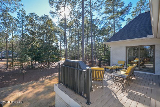 75 Pinewild Drive, Pinehurst, NC 28374