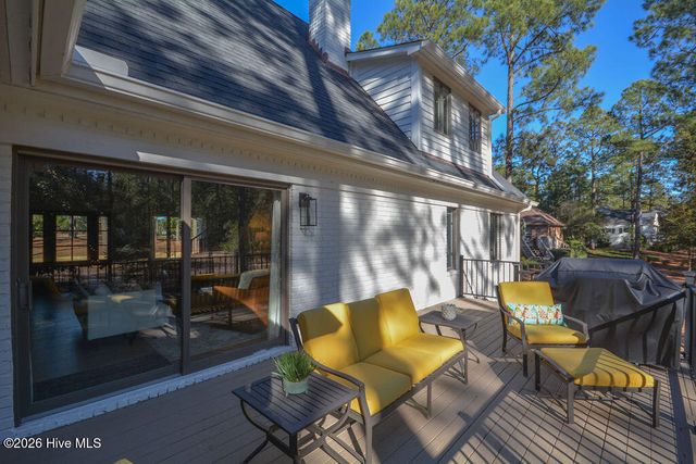 75 Pinewild Drive, Pinehurst, NC 28374