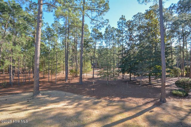 75 Pinewild Drive, Pinehurst, NC 28374