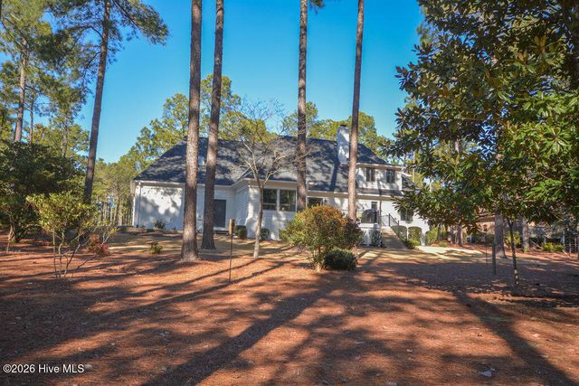 75 Pinewild Drive, Pinehurst, NC 28374