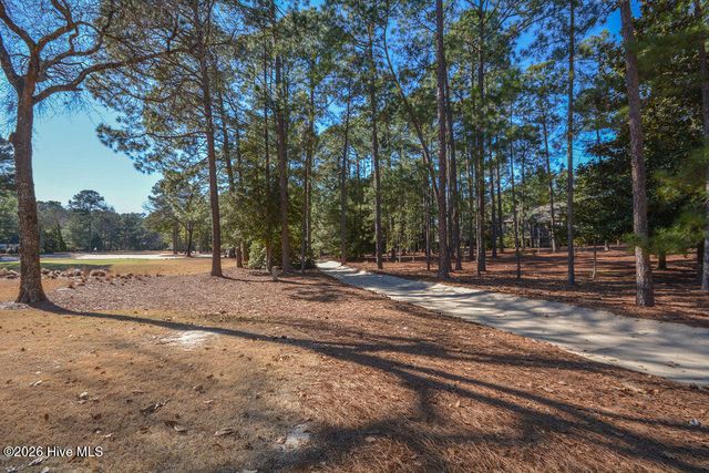 75 Pinewild Drive, Pinehurst, NC 28374