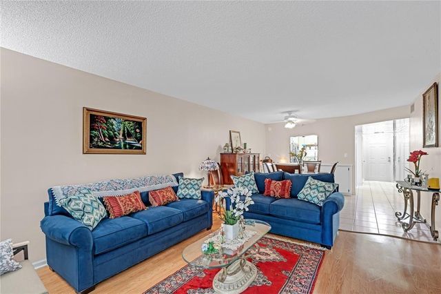 9800 N Hollybrook Lake Drive 202, Pembroke Pines, FL 33025