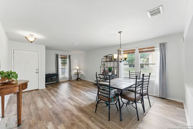 2602 Middleground, San Antonio, TX 78245