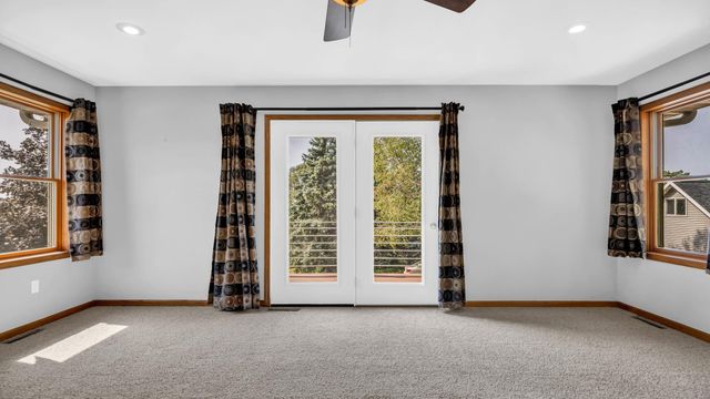 2713 61st Street Lane, Vinton, IA 52349