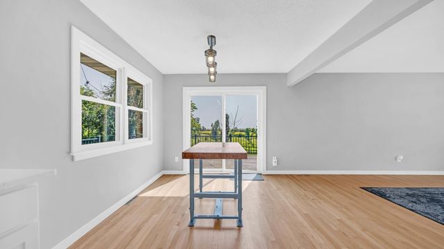 2713 61st Street Lane, Vinton, IA 52349