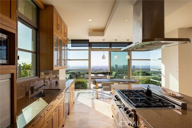 9 Jade, Corona Del Mar (newport Beach), CA 92625